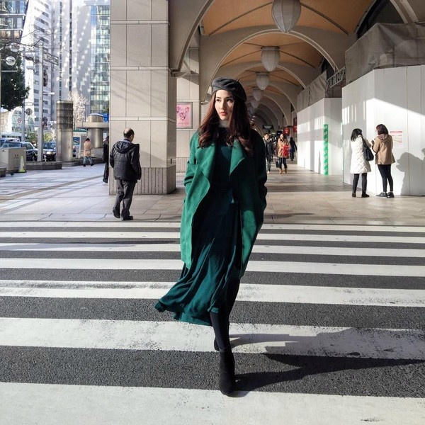 Kết quả hình ảnh cho Trench-coat màu xanh pastel châu âu