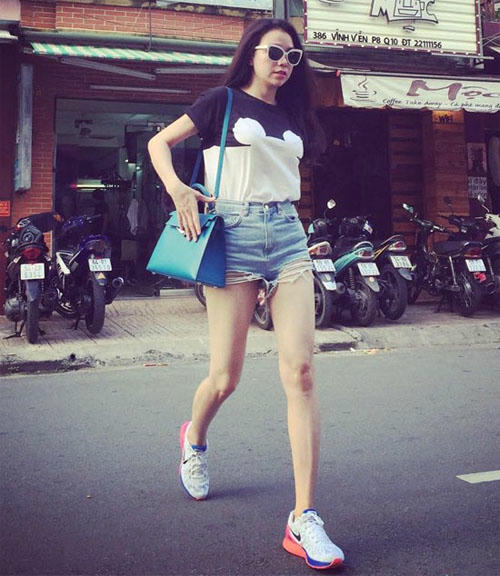 Kết quả hình ảnh cho Jean shorts: sao Việt