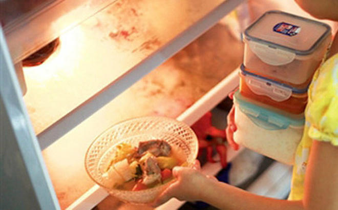 Kết quả hình ảnh cho Thường xuyên dọn dẹp thức ăn cũ