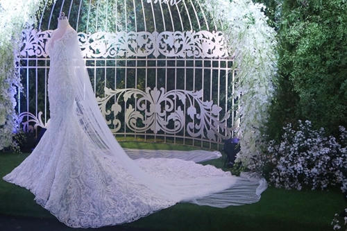 Kết quả hình ảnh cho hari Won váy cưới