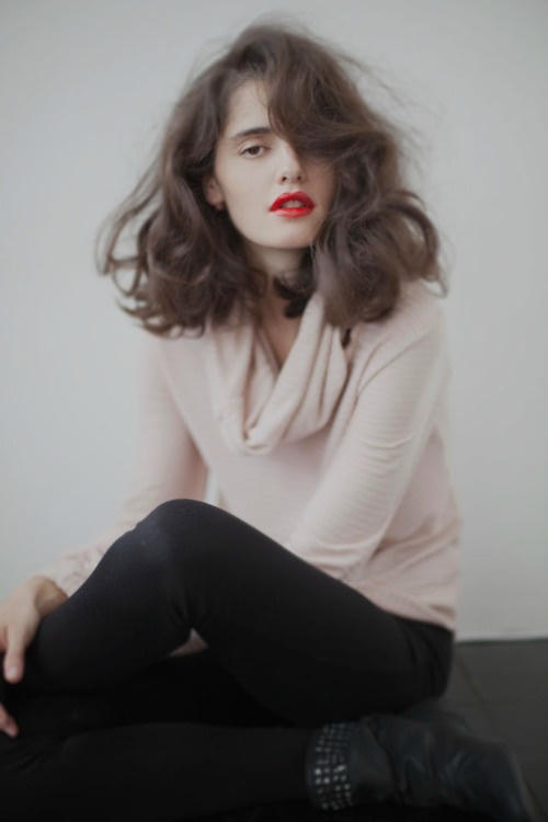 Kết quả hình ảnh cho Tóc ngắn xoăn sóng nước