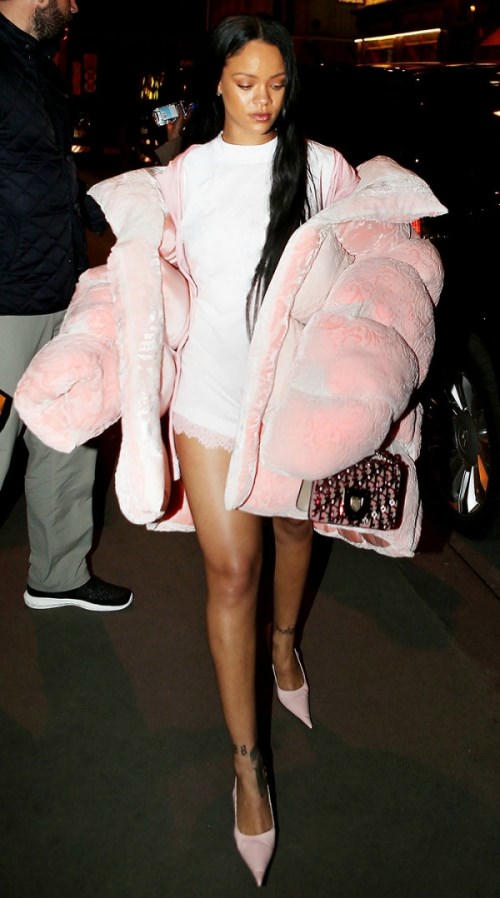 Kết quả hình ảnh cho Áo phao khổng lồ