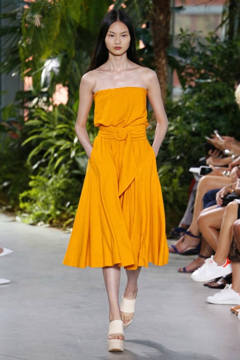 Kết quả hình ảnh cho THỜI TRANG Xuân 2017 thế giới