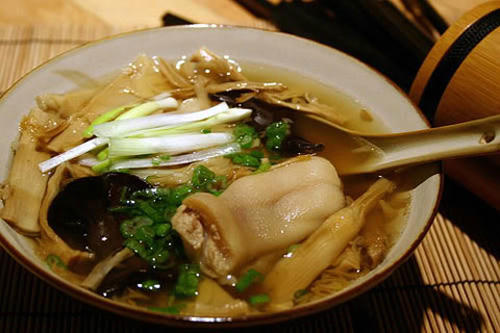 Kết quả hình ảnh cho chân giò hầm măng