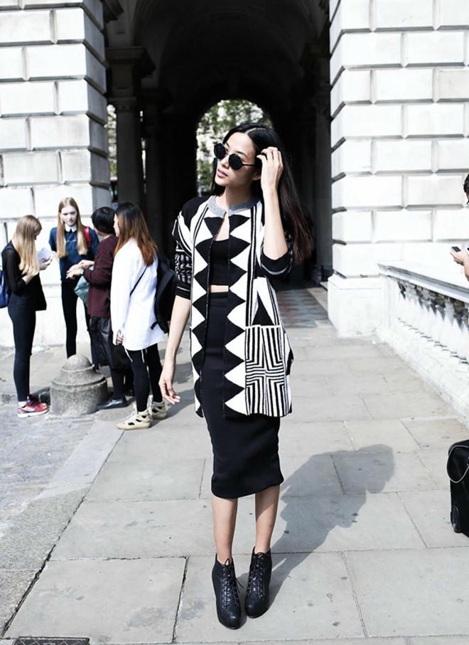 Kết quả hình ảnh cho Boots buộc dây sao Châu Âu