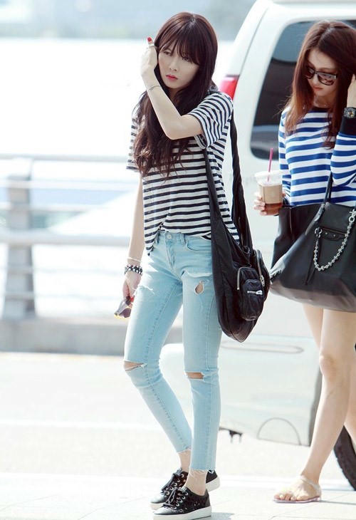 Kết quả hình ảnh cho Áo phông kẻ ngang saO cHÂU âU