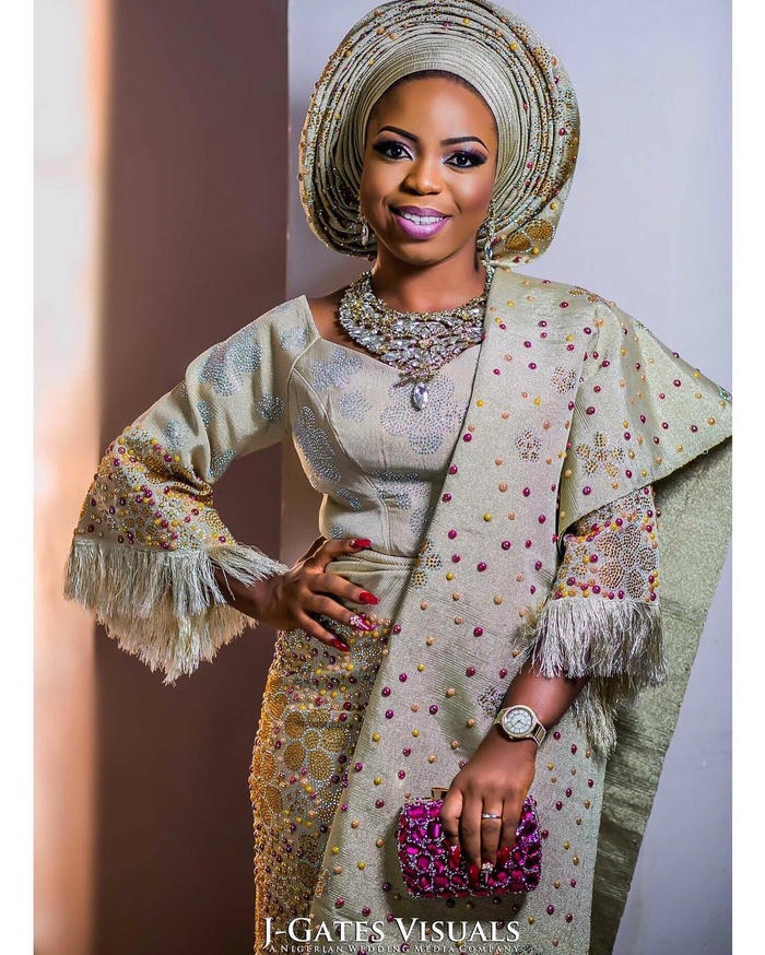 trang phục cưới truyền thống