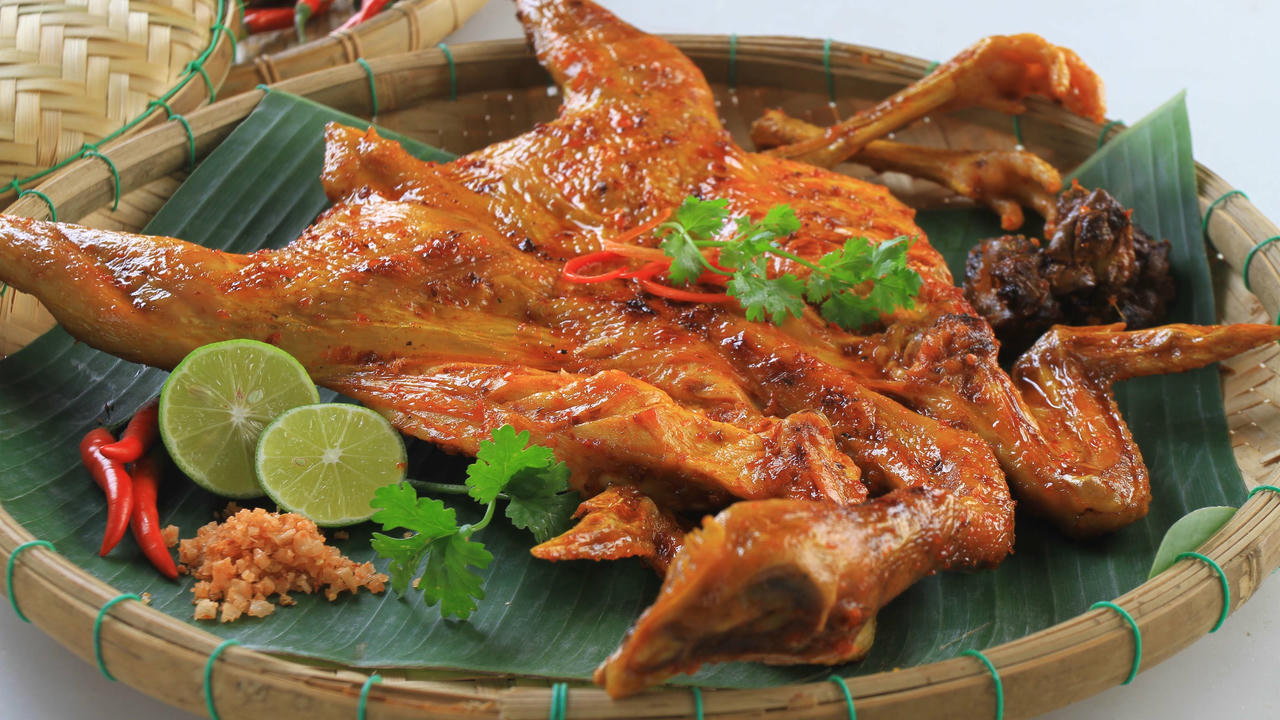 Kết quả hình ảnh cho Gà nướng mắc khén