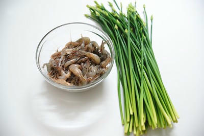 Kết quả hình ảnh cho Tôm đồng xào hẹ