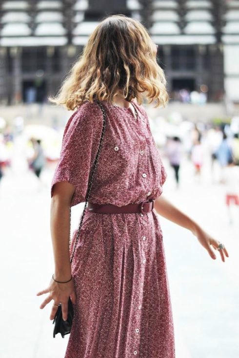 ... hay váy midi dáng dài quá gối hiện đang là một trong số những từ khóa “hot” của thế giới thời trang đầu năm 2017.