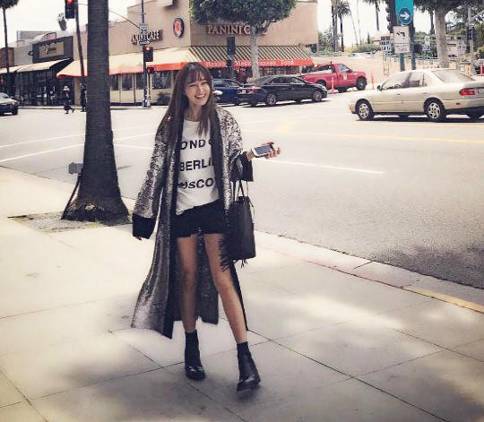 Street style cua sao Han noi bat tuan qua hinh anh 5