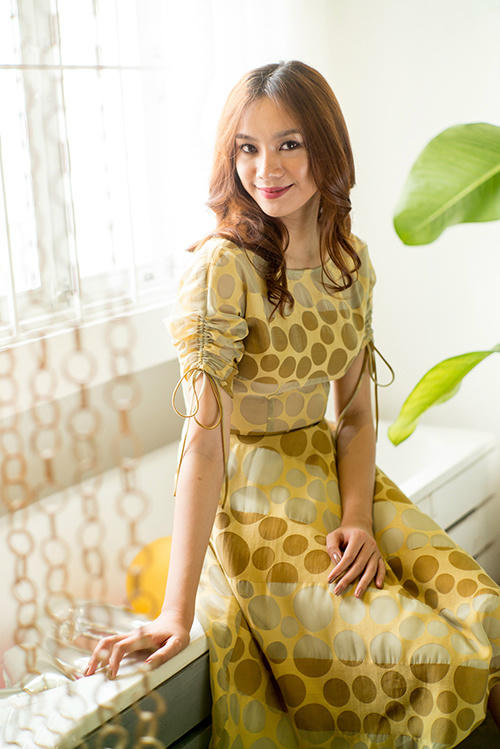 'Bản sao' Hồ Ngọc Hà chuộng váy áo vintage