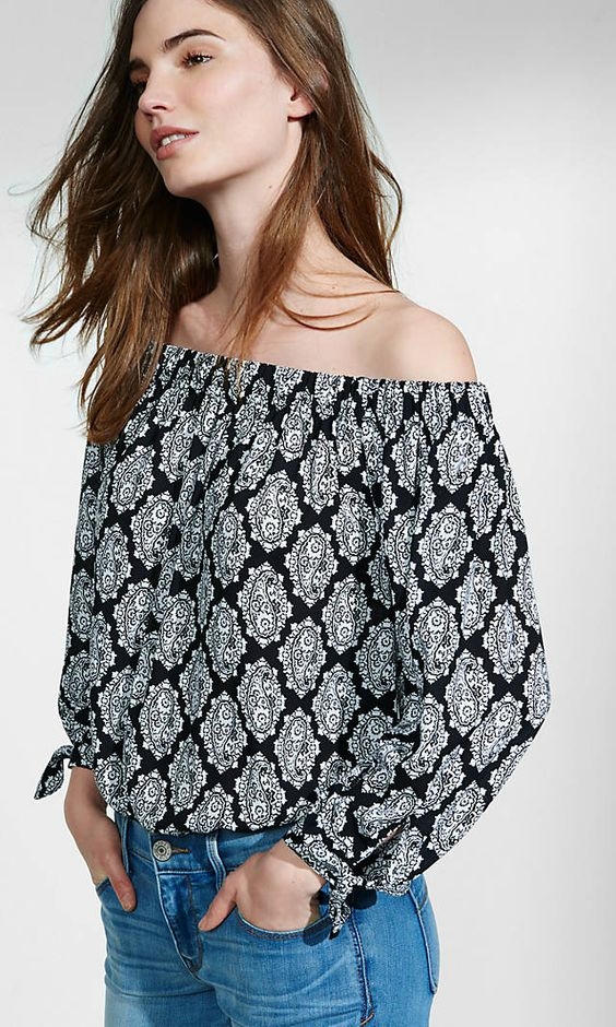 Nhung hoa tiet trang phuc duoc long phai dep he nay