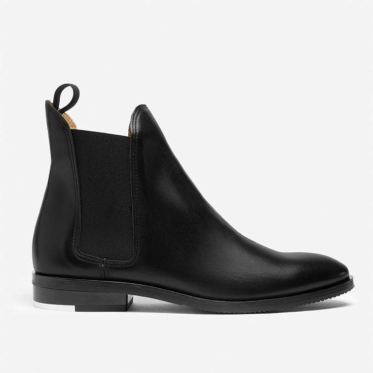 5 kiểu giày thời trang ứng dụng cao mà nàng nào cũng phải có: Chelsea Boots