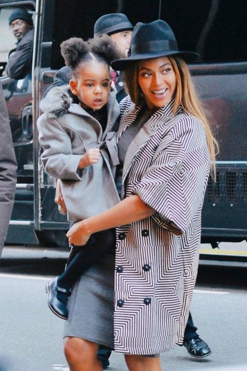 10 cặp mẹ con có gu thời trang đẹp nhất làng giải trí - 06