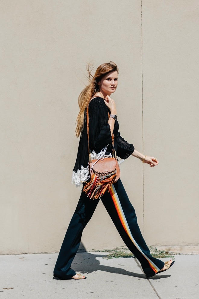 Những cách biến quần thể thao trở nên sành điệu