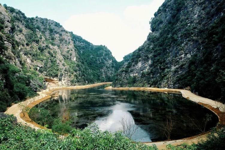 o ninh binh cung co “tuyet tinh coc” ky bi nhu phim kiem hiep hinh anh 4