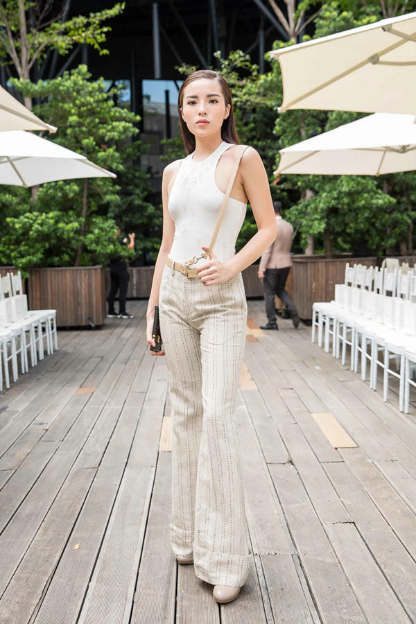 nha-thiet-ke-viet-chuong-mot-to-chuc-show-dien-ngoai-troi-1