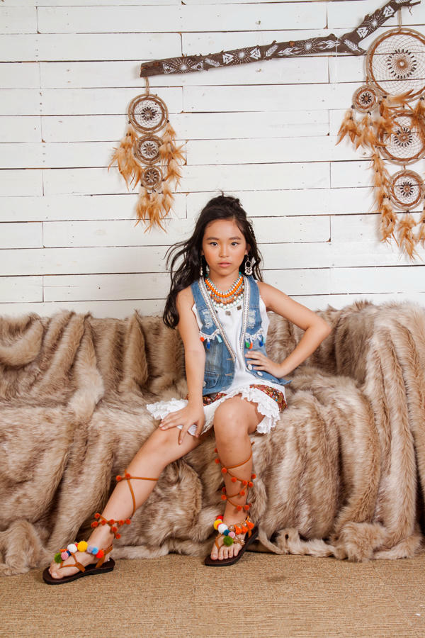 vay-cho-be-gai-an-tuong-voi-cam-hung-du-muc-2