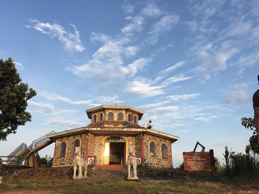 Bach Ma dep hoang so va diu mat quanh nam