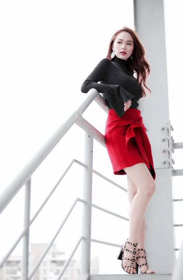 sao-viet-mix-sac-den-cuon-hut-cho-street-style-9