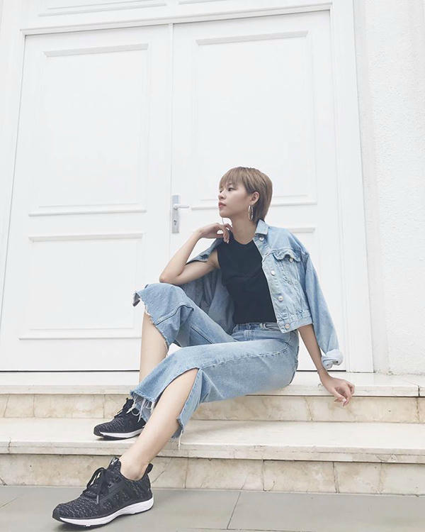 sao-viet-mix-sac-den-cuon-hut-cho-street-style-10