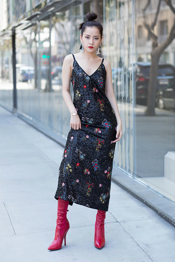 chi-pu-dien-trang-phuc-hoa-khoe-dang-tren-duong-pho-my-5