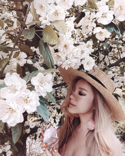 nang-tieu-thu-con-nha-giau-singapore-moi-thang-du-lich-2-lan-2