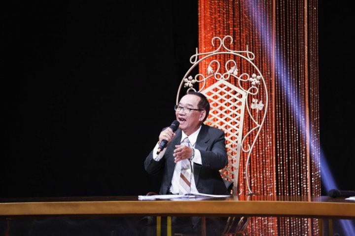 Giam khao Han Chau (2)