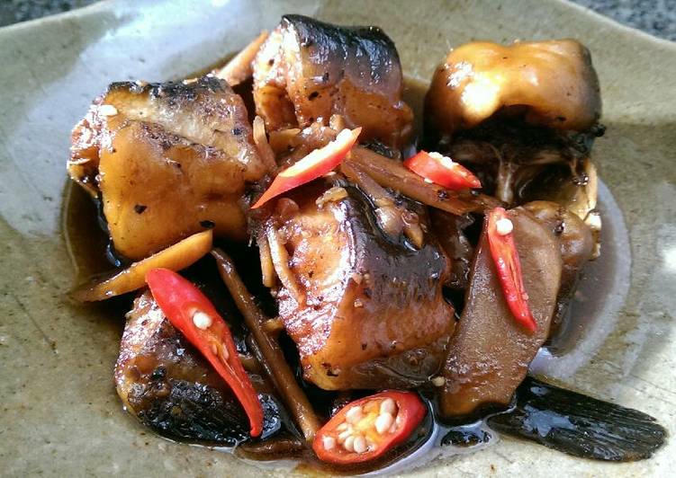 Kết quả hình ảnh cho Cá trê kho gừng