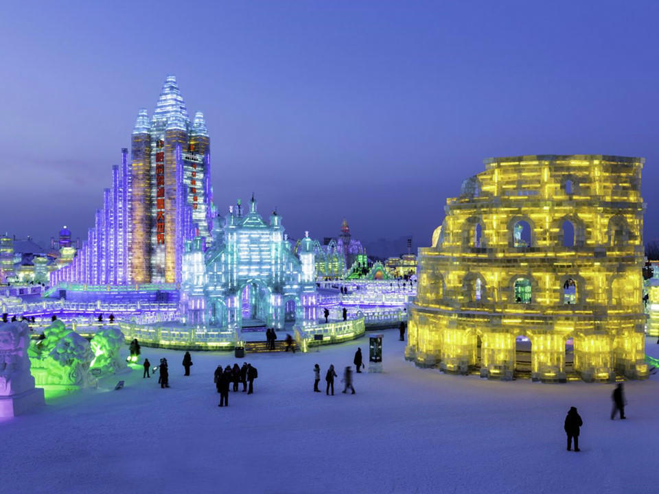 Nhung le hoi dieu khac bang tuyet hap dan nhat the gioi hinh anh 10