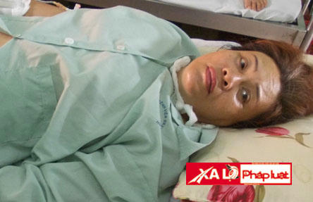 Bà Hồng, một người trong nhà bị người đàn ông chém “vạ lây”