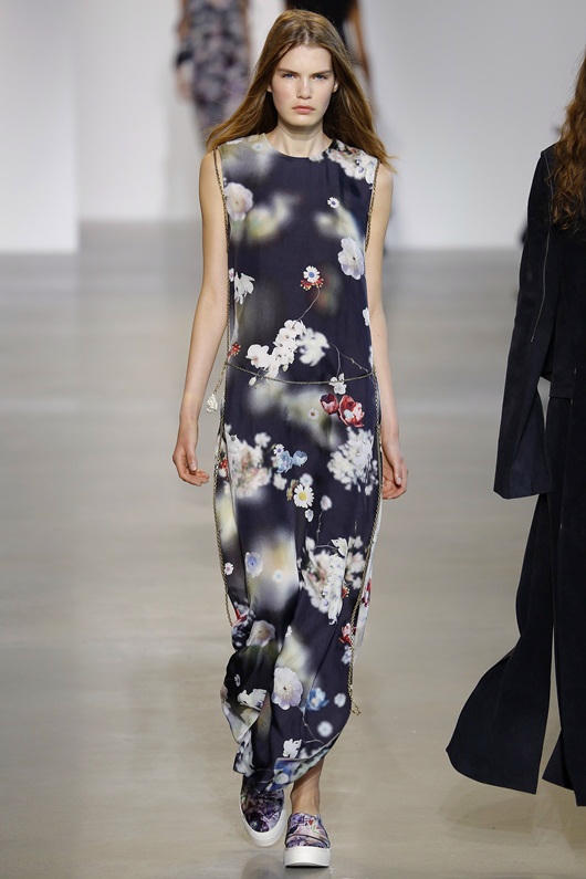 Phong cách 'gái hư' được lăng xê suốt năm 2016