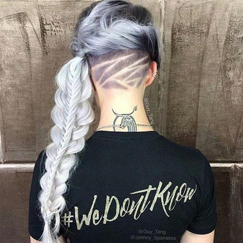 'Hết hồn' với mốt cạo tóc gáy làm đẹp của phái nữ 0