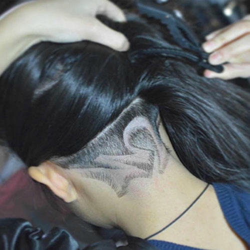 'Hết hồn' với mốt cạo tóc gáy làm đẹp của phái nữ 4