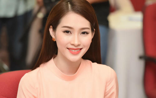 ly-nha-ky-pham-huong-trang-diem-dep-voi-phong-cach-doi-lap-3