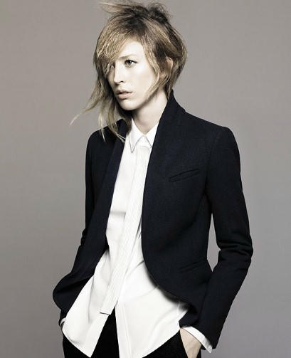 5 kiểu biến tấu độc đáo với sơ mi trắng 15