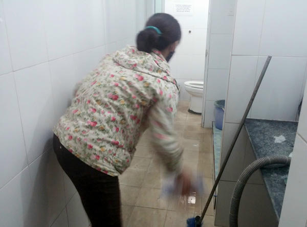 nhà vệ sinh bệnh viện, Bệnh viện 103