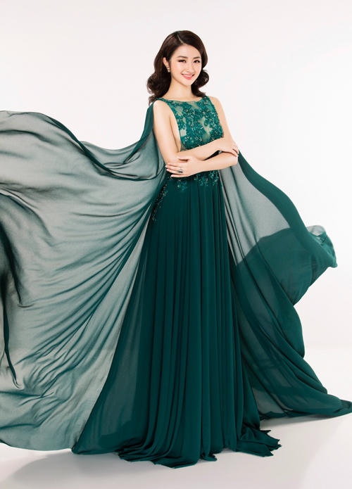 Vẻ đẹp nóng bỏng của tân Hoa hậu Bản sắc Việt