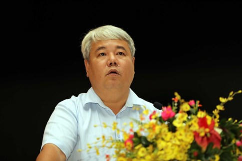 Cử tri phản ánh với Bí thư Đinh La Thăng: Bán nhà mà lại không bán tường - ảnh 3