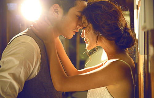  Nhiều anh chàng sẽ chờ đến khi bạn cảm thấy tồi tệ và xuất hiện như một người hùng (Ảnh minh họa) 