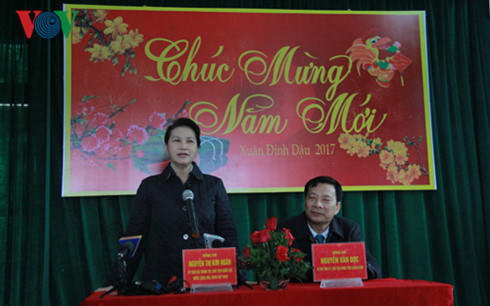 khong co cot moc nao vung chac bang long dan o bien gioi hinh 4