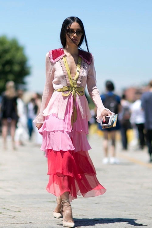 Trang phục màu đỏ cho người tuổi Tỵ, Mùi trong 2017