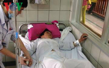 lai co 7 nguoi ngo doc methanol hinh 1