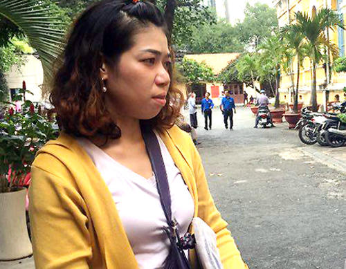 nhan-vien-khach-san-ven-sai-gon-to-ong-chu-chua-mai-dam