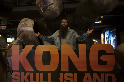 Đạo diễn 'Kong: Skull Island': Tôi muốn dọn đến sống ở Sài Gòn - ảnh 1