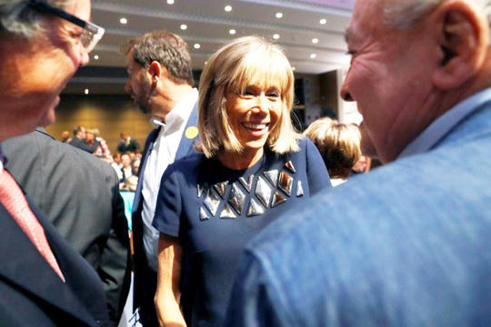 Người tình tuyệt vời và Quân sư vĩ đại nhất của tân Tổng thống Pháp Macron - Ảnh 3. Người tình tuyệt vời và Quân sư vĩ đại nhất của tân Tổng thống Pháp Macron - Ảnh 3.