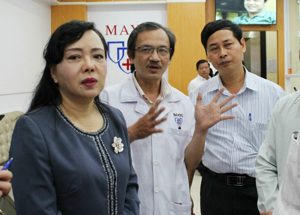 bác sĩ Trung Quốc, phòng khám bác sĩ Trung Quốc, Bộ trưởng Y tế, Sài Gòn