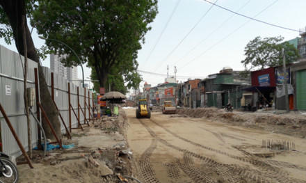 Dịch chuyển, chặt hạ 1.300 cây xanh trên đường Phạm Văn Đồng: Mới chỉ là đề xuất ảnh 1