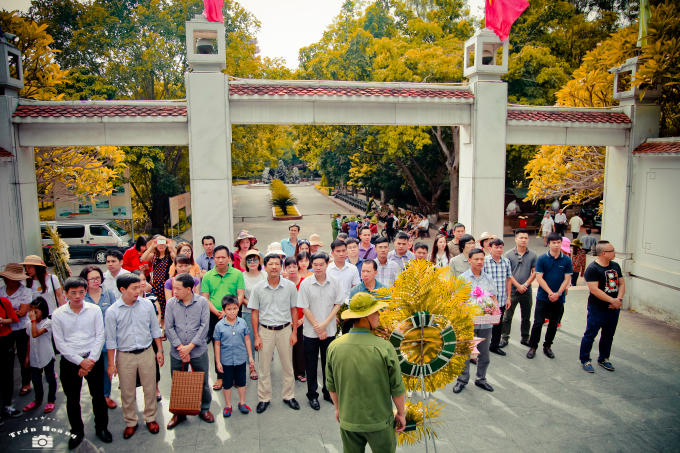 Tại di tích ngã 3 Đồng Lộc, đoàn đã được lắng nghe về lịch sử hào hùng của những chiến sỹ nơi đây.